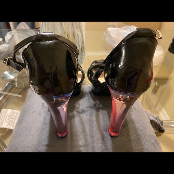 Black Sandal Colorful Heel - Picture 2 of 3